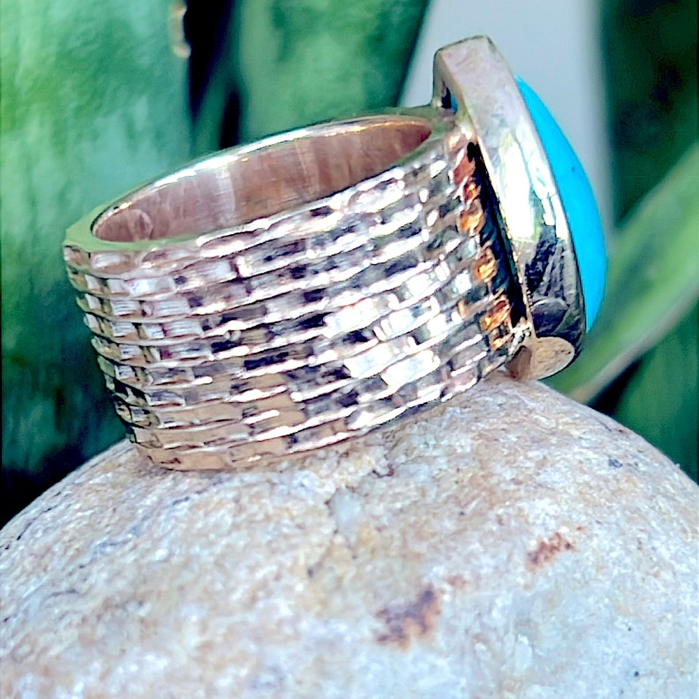 14 karat gold and sleeping beauty ring - Picture 3 of 8